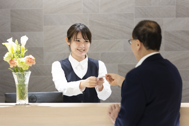面会者用札の返却